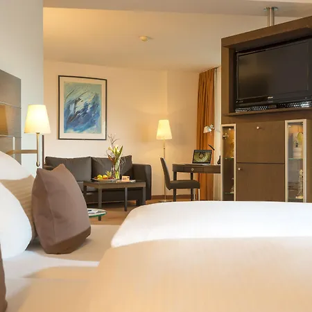 Hotel Dorint An Der Kongresshalle 4*