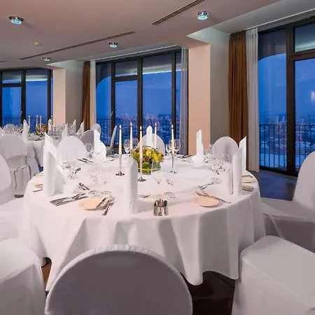 Otel Dorint An Der Kongresshalle 4*