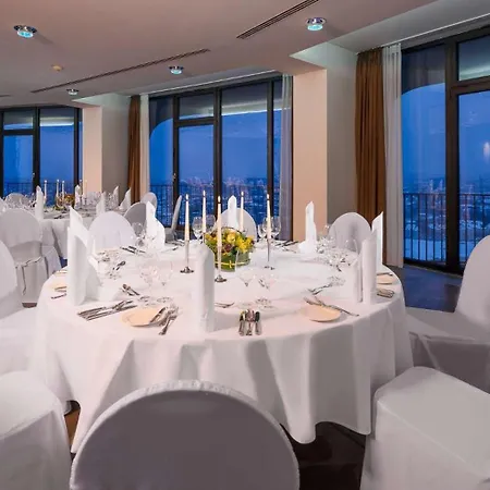 Hotel Sunday An Der Kongresshalle 4*