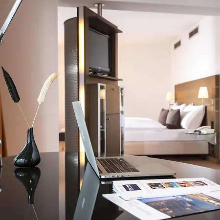 Hotel Sunday An Der Kongresshalle 4*