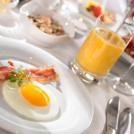 Sunday An Der Kongresshalle Hotel 4*