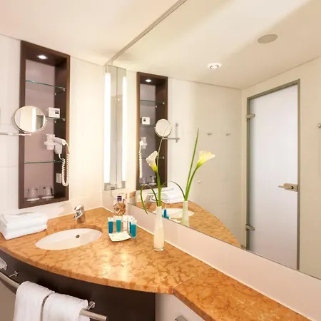 道瑞特安德康格瑞萨乐奥格斯堡酒店 酒店