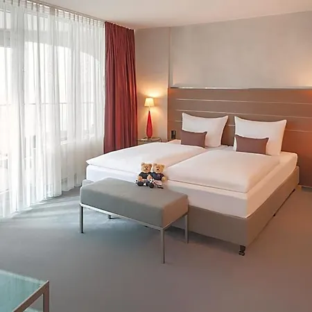 Sunday An Der Kongresshalle Hotel Augsburg