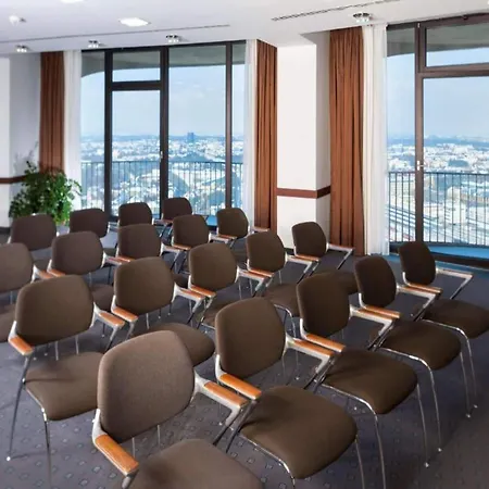 Sunday An Der Kongresshalle 4*