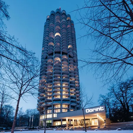 Sunday An Der Kongresshalle Hotel