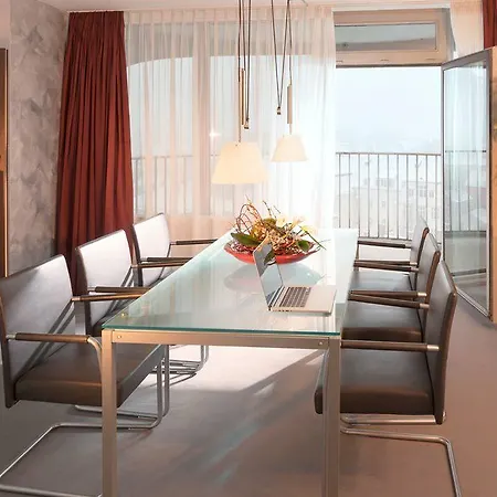 Dorint An Der Kongresshalle Otel 4*