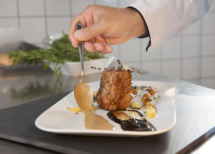 Hotel Dorint An Der Kongresshalle 4*